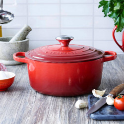 Cocotte Evolution Le Creuset redonda color cereza